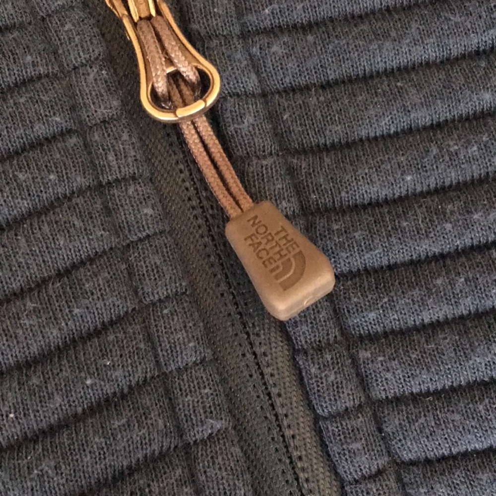 North Face Pullover - image 4